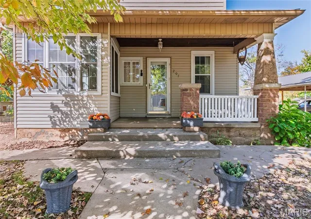 Photo 1 of Single family home for sale at 207 N College St, Arcadia, MO 63621 | MLS# MIS26064518 | Listing updated on 2026-10-27