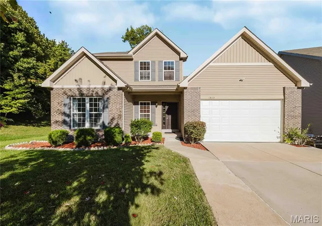 Photo 1 of Single family home for sale at 1599 Laurel Blfs Dr, Hazelwood, MO 63042 | MLS# MIS26064526 | Listing updated on 2026-10-09