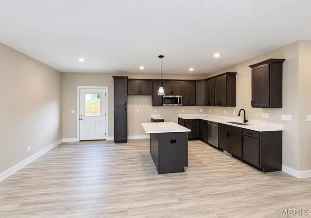 Photo 3 of Single family home for sale at 112 Ventnor Ave, Union, MO 63084 | MLS# MIS26064532 | Listing updated on 2026-10-07