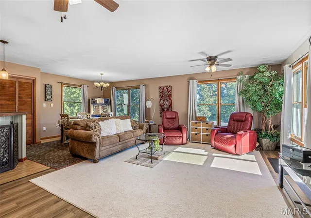 Photo 4 of Single family home for sale at 1604 Saint Marys Ln, Festus, MO 63028 | MLS# MIS26064548 | Listing updated on 2026-10-10