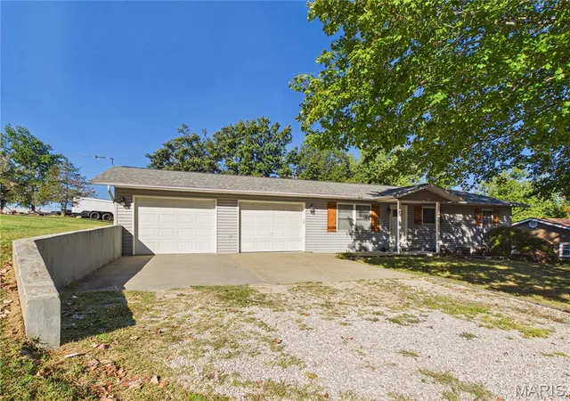 Photo 1 of Single family home for sale at 56 Saint Johns Ct, Perryville, MO 63775 | MLS# MIS26064560 | Listing updated on 2026-10-07