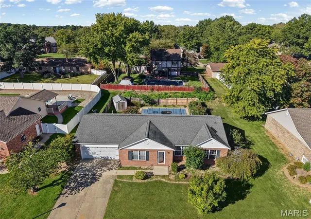 Single family home for sale at 2800 Timberline Dr, Belleville, IL 62226 | MLS# MIS26064565