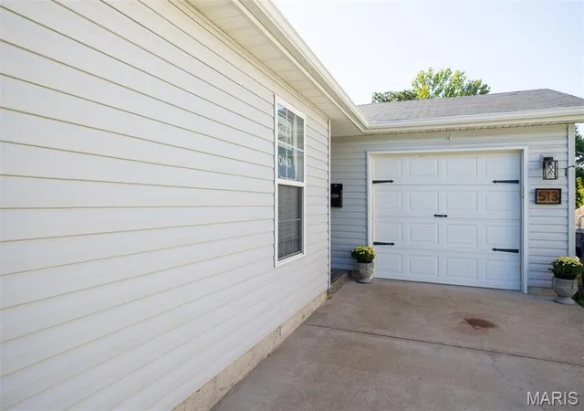Photo 3 of Single family home for sale at 513 S 1st Street, Pacific, MO 63069 | MLS# MIS26064577 | Listing updated on 2026-10-09