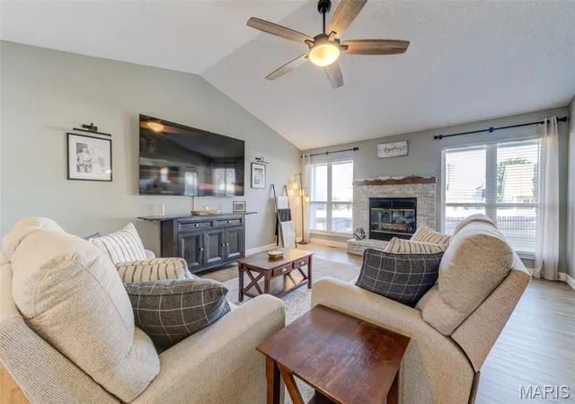 Photo 2 of Single family home for sale at 415 Lantana Ln, Saint Peters, MO 63376 | MLS# MIS26064584 | Listing updated on 2026-10-09
