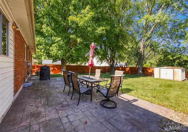 Photo 2 of Single family home for sale at 209 S Pam Ave, Saint Charles, MO 63301 | MLS# MIS26064585 | Listing updated on 2026-10-08