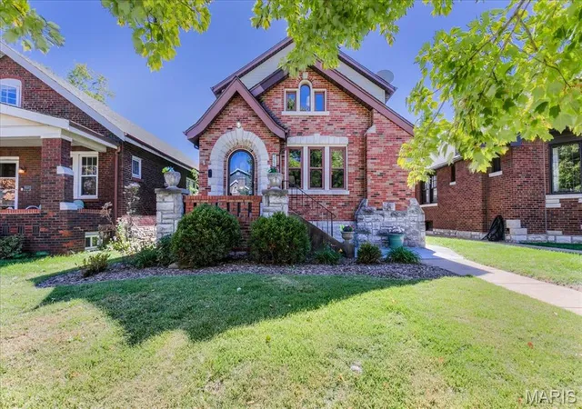 Photo 1 of Single family home for sale at 5746 Milentz Ave, Saint Louis, MO 63109 | MLS# MIS26064590 | Listing updated on 2026-10-19