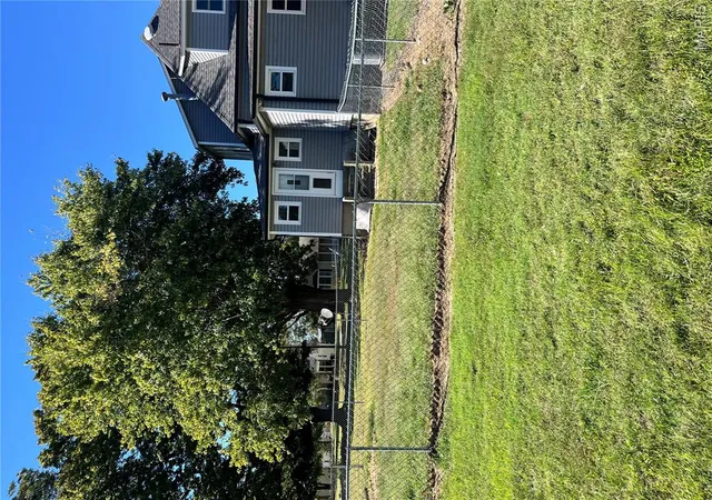 Photo 4 of Single family home for sale at 502 S Main St, Chaffee, MO 63740 | MLS# MIS26064593 | Listing updated on 2026-10-07