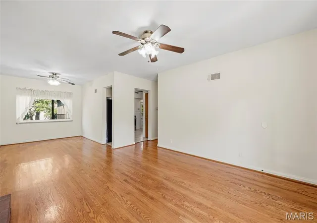 Photo 3 of Single family home for sale at 6347 Ashwell Dr, Saint Louis, MO 63123 | MLS# MIS26064607 | Listing updated on 2026-10-19