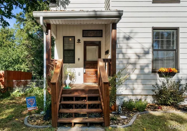 Photo 2 of Single family home for sale at 7407 Commonwealth Ave, Saint Louis, MO 63143 | MLS# MIS26064628 | Listing updated on 2026-10-12