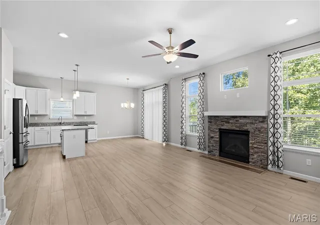 Photo 4 of Single family home for sale at 415 Knothole Ln, Wentzville, MO 63385 | MLS# MIS26064630 | Listing updated on 2026-10-12