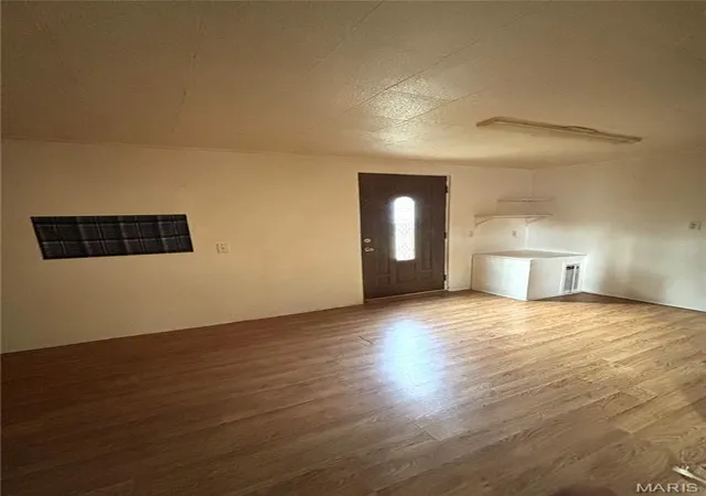 Photo 2 of Single family home for sale at 926 Chicago, Greenville, IL 62246 | MLS# MIS26064652 | Listing updated on 2026-10-30