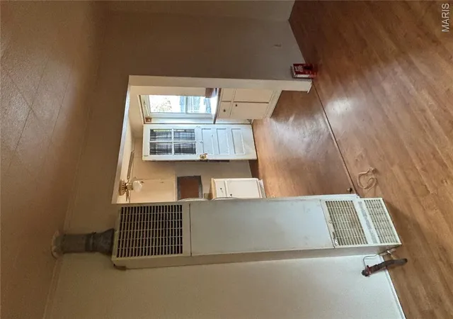 Photo 4 of Single family home for sale at 926 Chicago, Greenville, IL 62246 | MLS# MIS26064652 | Listing updated on 2026-10-30