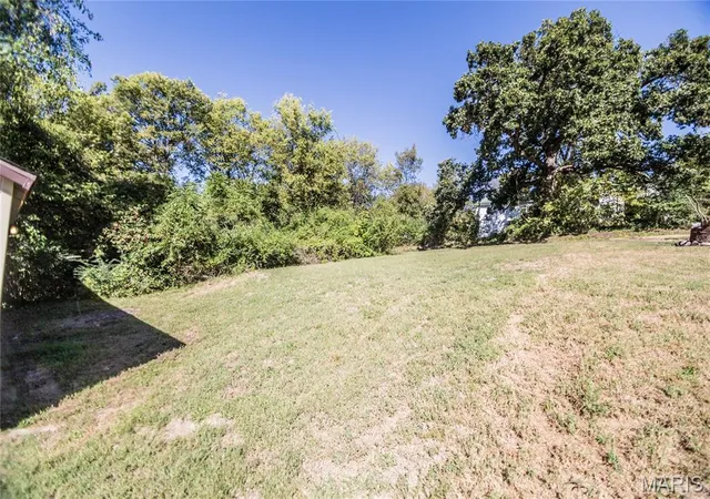Photo 17 of Single family home for sale at 1311 Forest Ln, Poplar Bluff, MO 63901 | MLS# MIS26064659 | Listing updated on 2026-10-07