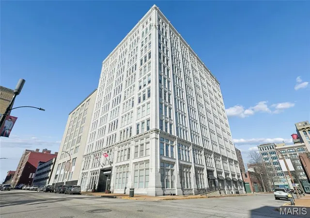 Condo for sale at 1501 Locust St #1008, Saint Louis, MO 63103 | MLS# MIS26064660