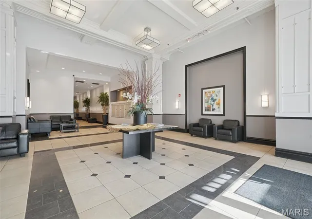 Photo 3 of Condo for sale at 1501 Locust St #1008, Saint Louis, MO 63103 | MLS# MIS26064660 | Listing updated on 2026-10-07