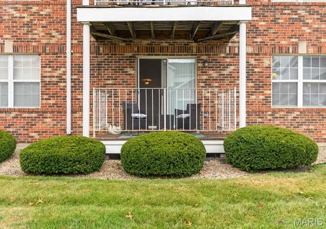 Condo for sale at 4309 Sunridge Dr #E, Saint Louis, MO 63125 | MLS# MIS26064666
