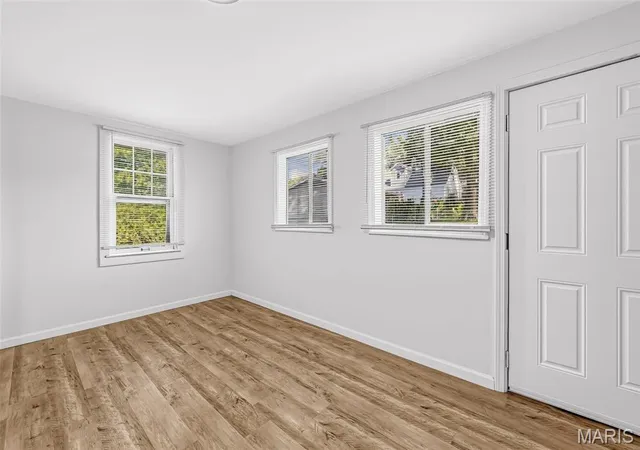 Photo 4 of Single family home for sale at 460 Adrian Dr, Saint Louis, MO 63137 | MLS# MIS26064667 | Listing updated on 2026-10-09