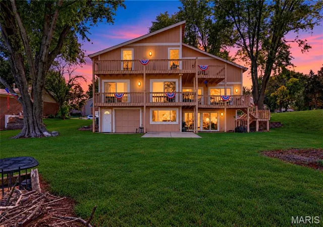 Photo 3 of Single family home for sale at 63 Champagne Dr, Lake Saint Louis, MO 63367 | MLS# MIS26064668 | Listing updated on 2026-10-22