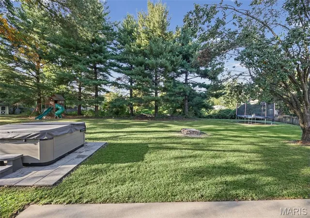 Photo 4 of Single family home for sale at 1105 Creekside Ct, O Fallon, IL 62269 | MLS# MIS26064672 | Listing updated on 2026-10-10