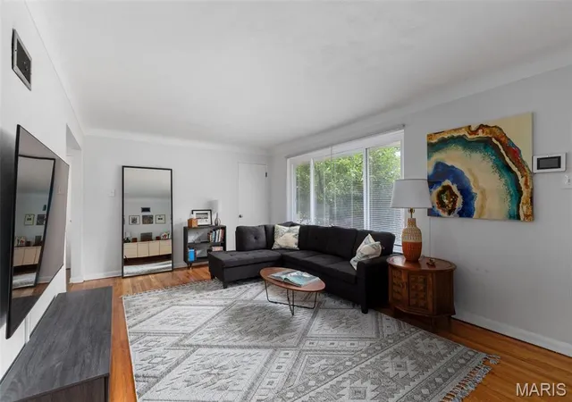 Photo 3 of Single family home for sale at 5839 Waterman Blvd, Saint Louis, MO 63112 | MLS# MIS26064673 | Listing updated on 2026-10-08