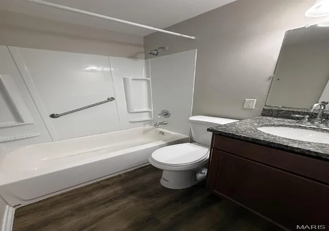 Photo 4 of Multi family home for sale at 5572 Clemens Ave, Saint Louis, MO 63112 | MLS# MIS26064674 | Listing updated on 2026-10-14