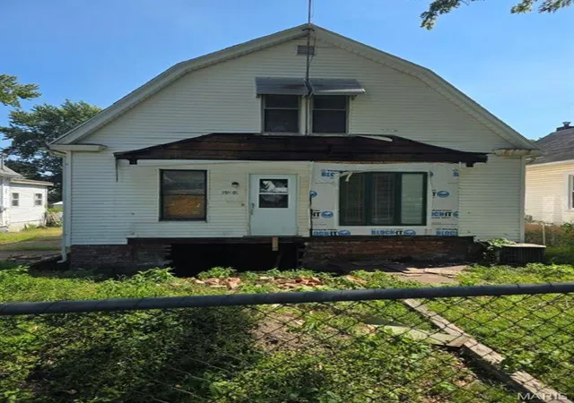 Photo 1 of Single family home for sale at 1910 North 9th, Springfield, IL 62702 | MLS# MIS26064683 | Listing updated on 2026-10-20