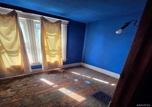 Photo 3 of Single family home for sale at 1910 North 9th, Springfield, IL 62702 | MLS# MIS26064683 | Listing updated on 2026-10-20
