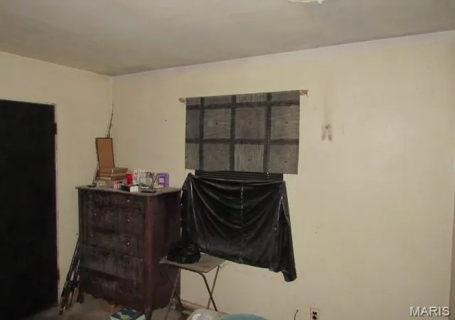 Photo 4 of Single family home for sale at 851 N 79th Street, East Saint Louis, IL 62203 | MLS# MIS26064689 | Listing updated on 2026-10-23