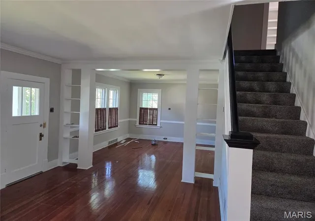 Photo 3 of Single family home for sale at 30 Royal Ave, Saint Louis, MO 63135 | MLS# MIS26064693 | Listing updated on 2026-10-07