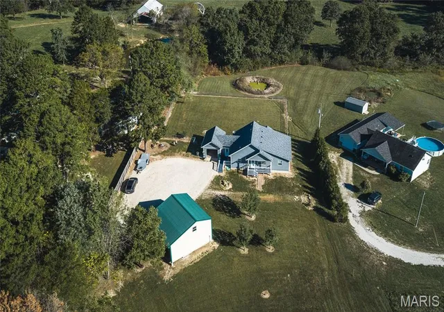 Photo 3 of Single family home for sale at 917 Hwy Ff, Salem, MO 65560 | MLS# MIS26064694 | Listing updated on 2026-10-07