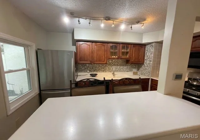 Photo 3 of Townhouse for sale at 2029 Silent Spring Dr, Maryland Heights, MO 63043 | MLS# MIS26064704 | Listing updated on 2026-10-08