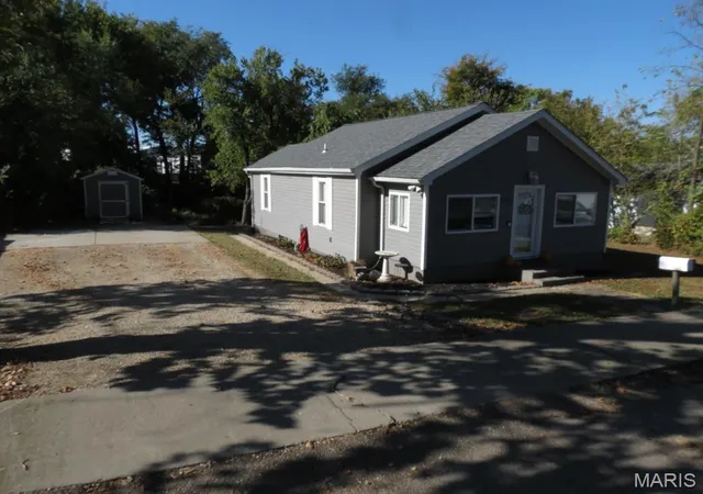 Photo 2 of Single family home for sale at 507 Adams St, Park Hills, MO 63601 | MLS# MIS26064716 | Listing updated on 2026-10-07