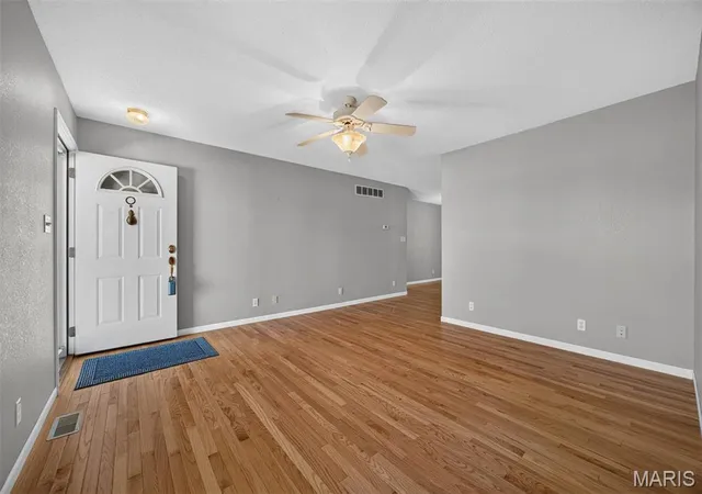 Photo 4 of Single family home for sale at 360 Courtland Dr, Highland, IL 62249 | MLS# MIS26064729 | Listing updated on 2026-10-07