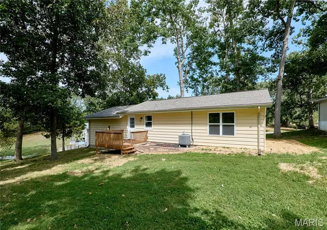 Photo 3 of Single family home for sale at 408 Raymond Dr, O Fallon, MO 63366 | MLS# MIS26064746 | Listing updated on 2026-10-08