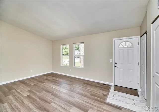 Photo 4 of Single family home for sale at 408 Raymond Dr, O Fallon, MO 63366 | MLS# MIS26064746 | Listing updated on 2026-10-08