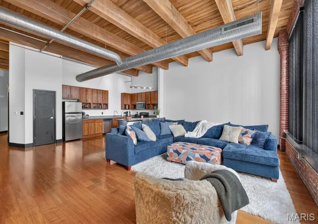 Photo 3 of Condo for sale at 1113 Washington Ave #318, Saint Louis, MO 63101 | MLS# MIS26064753 | Listing updated on 2026-10-09