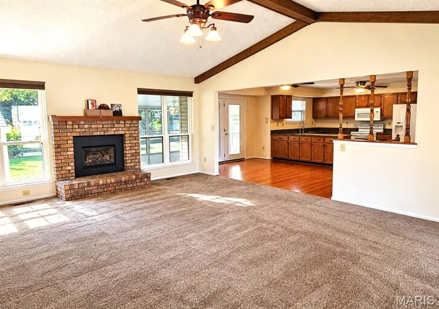 Photo 3 of Single family home for sale at 917 Burn Oak, Saint Charles, MO 63303 | MLS# MIS26064757 | Listing updated on 2026-10-20