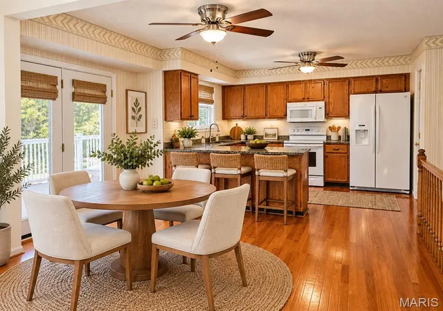 Photo 4 of Single family home for sale at 917 Burn Oak, Saint Charles, MO 63303 | MLS# MIS26064757 | Listing updated on 2026-10-20