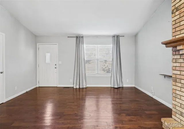 Photo 3 of Single family home for sale at 526 Bluestem Ct, Troy, IL 62294 | MLS# MIS26064765 | Listing updated on 2026-10-08