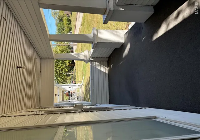 Photo 3 of Sale Pending at 811 Valley St, Chester, IL 62233 | MLS# MIS26064767 | Listing updated on 2026-10-09