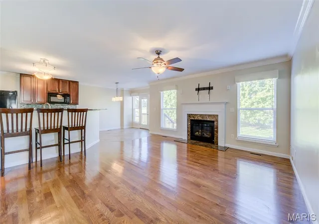 Photo 4 of Townhouse for sale at 501 Country Cir Dr, Lake Saint Louis, MO 63367 | MLS# MIS26064769 | Listing updated on 2026-10-08
