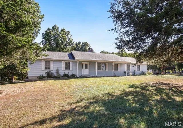 Photo 1 of Single family home for sale at 230 N Bernhardt Ave, Gerald, MO 63037 | MLS# MIS26064776 | Listing updated on 2026-10-09