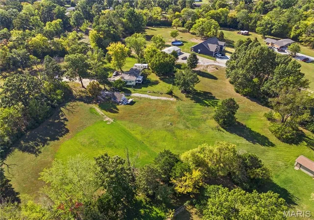 Photo 4 of Single family home for sale at 167 Menne Rd, O Fallon, MO 63366 | MLS# MIS26064778 | Listing updated on 2026-10-17