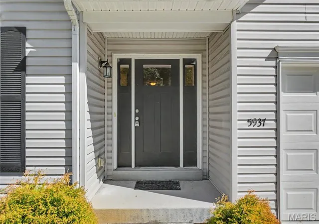 Photo 3 of Single family home for sale at 5937 Crk Side Pl, Cedar Hill, MO 63016 | MLS# MIS26064781 | Listing updated on 2026-10-07