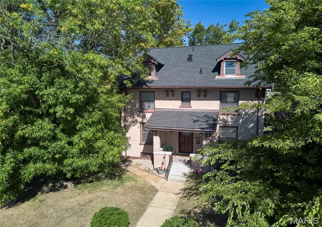 Photo 3 of Single family home for sale at 6059 Clemens Ave, Saint Louis, MO 63112 | MLS# MIS26064782 | Listing updated on 2026-10-09