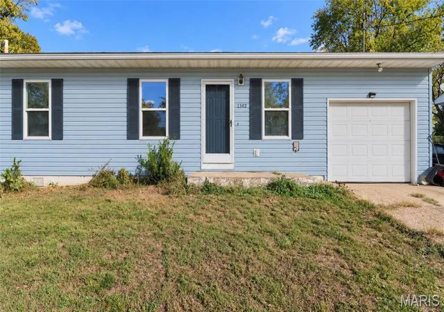 Photo 2 of Single family home for sale at 1302 E 1st Street, Salem, MO 65560 | MLS# MIS26064801 | Listing updated on 2026-10-21