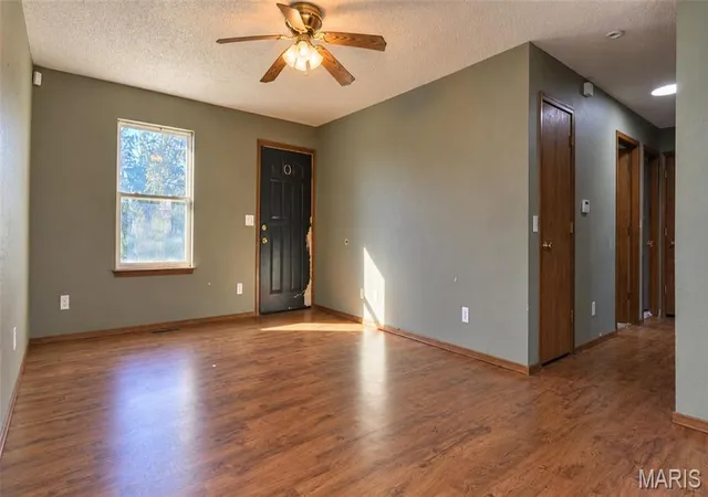 Photo 3 of Single family home for sale at 1302 E 1st Street, Salem, MO 65560 | MLS# MIS26064801 | Listing updated on 2026-10-21