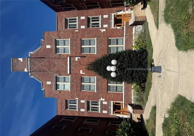 Photo 1 of Condo for sale at 4101 Magnolia Ave #204, Saint Louis, MO 63110 | MLS# MIS26064804 | Listing updated on 2026-10-19