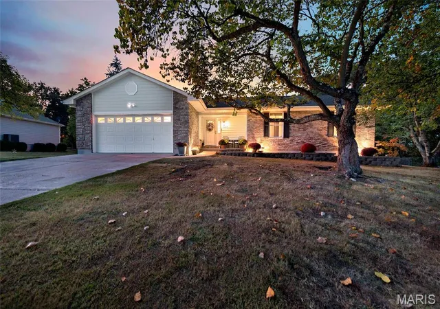 Photo 2 of Single family home for sale at 2264 Pine Lake Loop, Gray Summit, MO 63039 | MLS# MIS26064817 | Listing updated on 2026-10-22