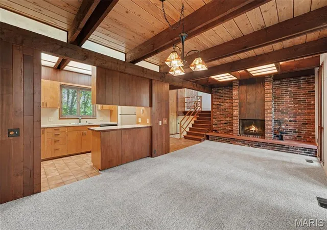 Photo 4 of Single family home for sale at 120 Glenwood Dr, Fenton, MO 63026 | MLS# MIS26064818 | Listing updated on 2026-10-08